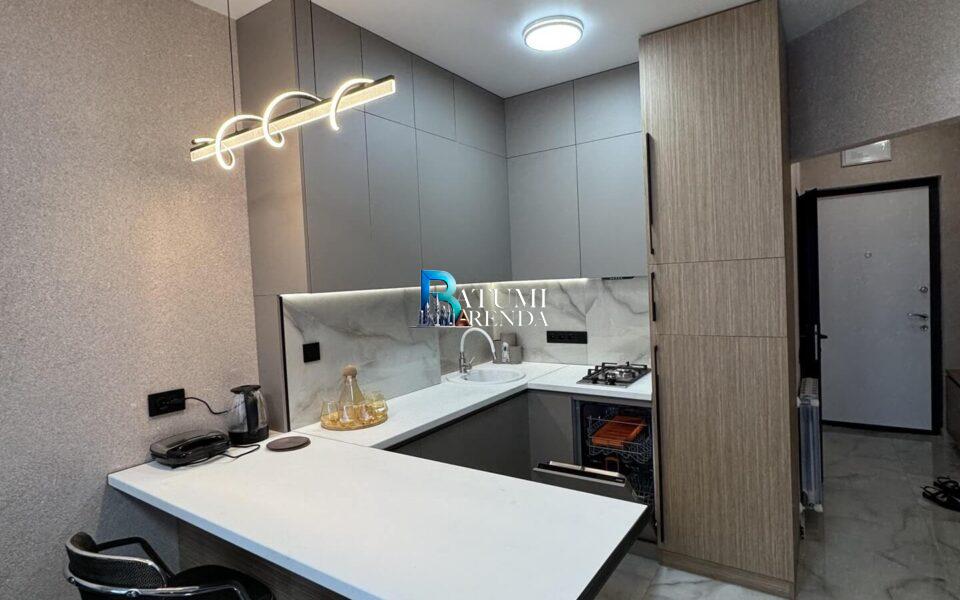 Кухня в 3-комнатной квартире 55 м² в ЖК Black Sea Towers, район Багратиони, Батуми
