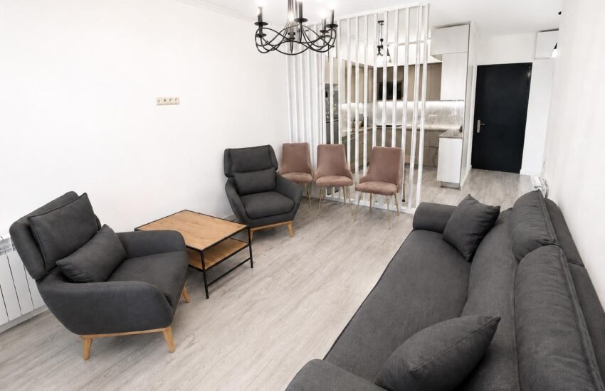 Общая зона с кухней и гостиной в 2-комнатной квартире 60 м² в ЖК New Line в районе Багратиони, Батуми